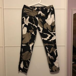 DNKY ARMY FLORAL PANTS